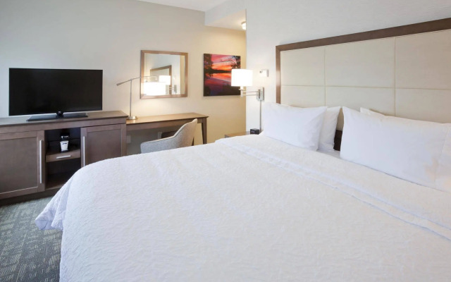 Hampton Inn Spicer Marina Area