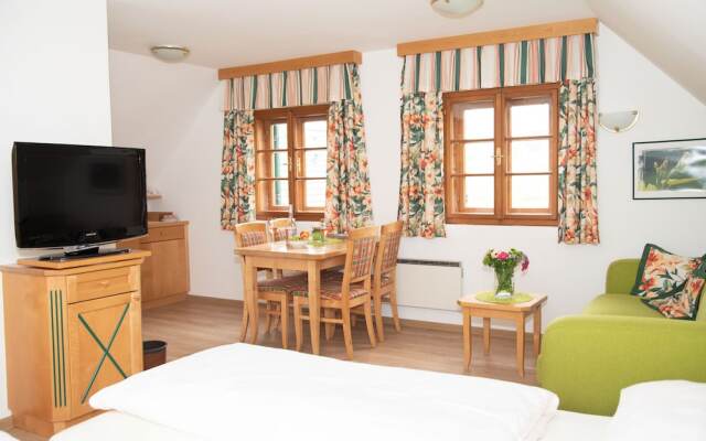 Hotel Weinberghof & Weingut Lagler