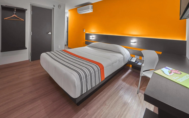 City Express Junior by Marriott Ciudad de México Sullivan