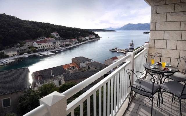 Apartments Snjezana
