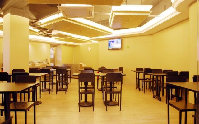 Vienna Hotel Guangzhou Panyu Chimelong Shiqiao Metro Station