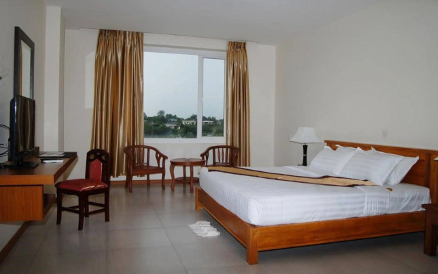 Man Myanmar Hotel