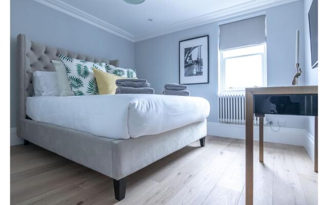 Royal Kensington Penthouse IX- 3 bed