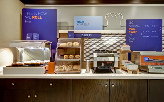 Holiday Inn Express Hotel & Suites Waterloo - St Jacobs by IHG