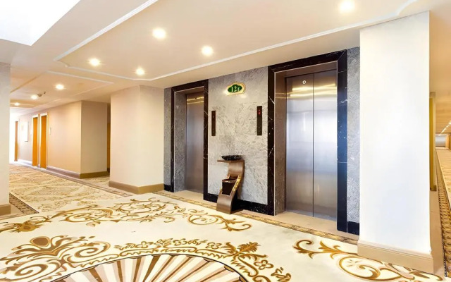Vienna Hotel Chengdu Chunxi Road Tianfu Plaza Subway Station