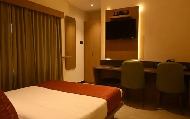 Hotel Thanga Airaa