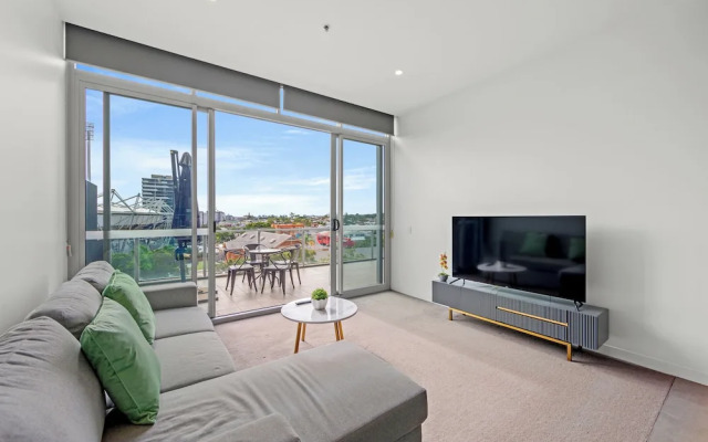 Trafalgar Lane Apartments by CLLIX