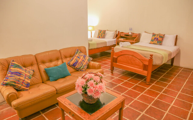 El Carmen Suites