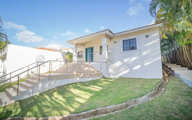 Villa Selena - 5br Villa In Sosua Center!