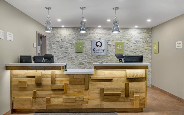 Quality Inn & Suites Bathurst