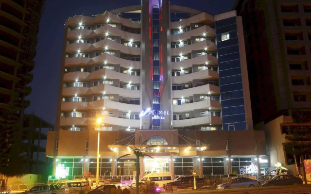 Planet Hotel