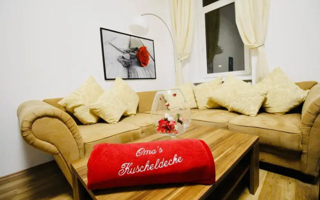 Cozy 2BR Apartment Near Augarten