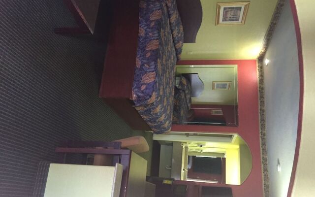 Scottish Inns & Suites Eastex Fwy.