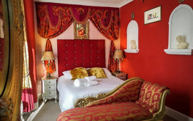 Hotel Rouge