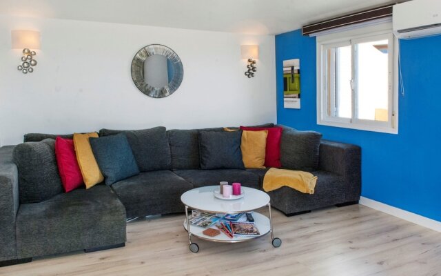 Apartment - 2 Bedrooms with Pool and WiFi - 107295