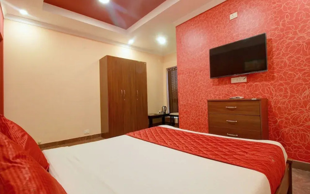 OYO 11727 Sivaraja Residency