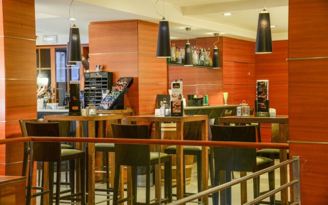 Best Western Hotel Master