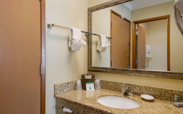 Best Western Holiday Hotel