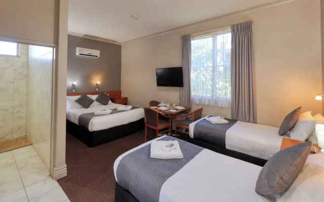 Silver Haven Motor Inn