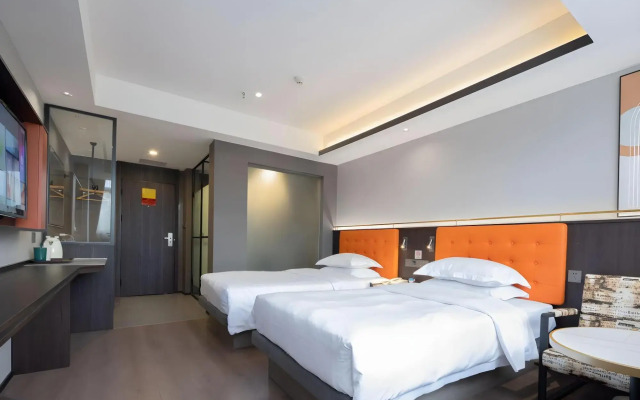 Chengdu Xinyijia Hotel