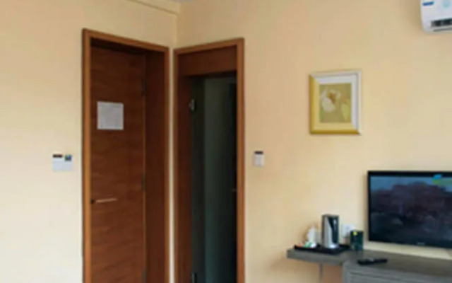 Renjia Business Hotel - Qingdao