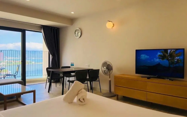 Gold Coast Apartment