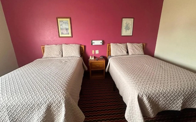 OYO Hotel Chesaning Route 52 & Hwy 57