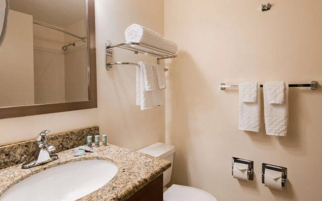 Best Western Cascadia Inn