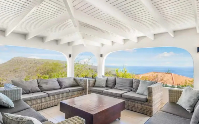 Beautiful villa in Willemstad Curazao
