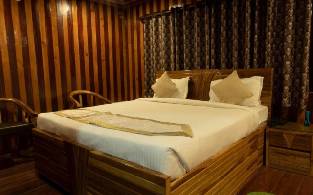 Crimson Park Residency-The Pahadi