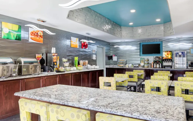 Quality Inn & Suites Montgomery East Carmichael Rd