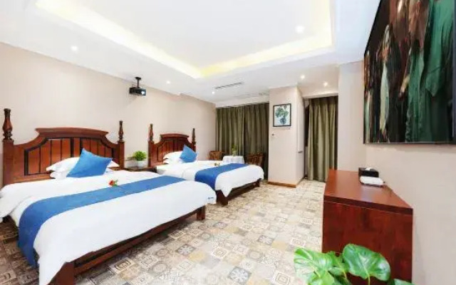 Junhu Hotel
