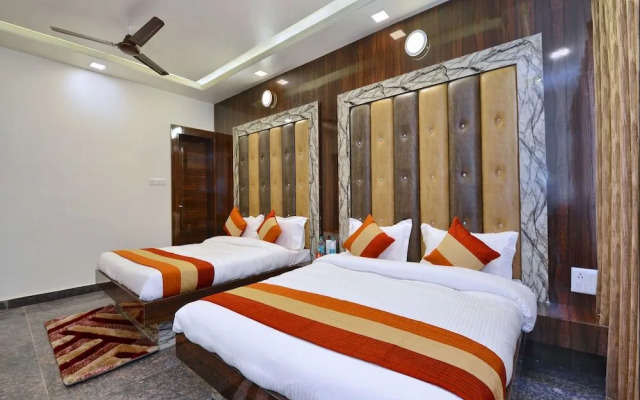 OYO 13795 Delight Home Stay