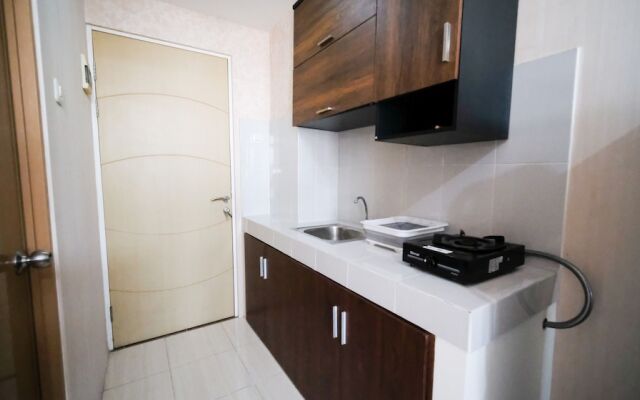 Best Location And Homey Studio At Bale Hinggil Apartment