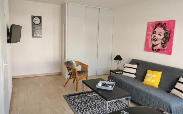 Grand Studio de 33m² a 300m Des Plages (Adults Only)