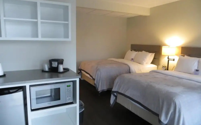 Brio Beach Inn