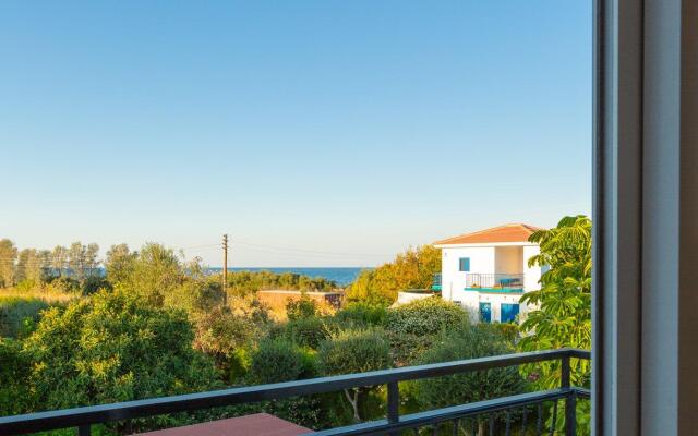 Sun Beach Villa Tria Large Private Pool Walk to Beach A C Wifi Car Not Required - 2282