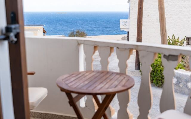 Theoxenia Suites & Apartments