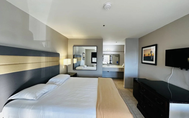 Casa Blanca Express & Suites Cypress Buena Park - Anaheim Area
