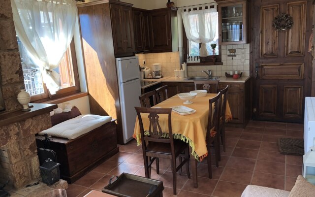 Arahova Cozy Apartment