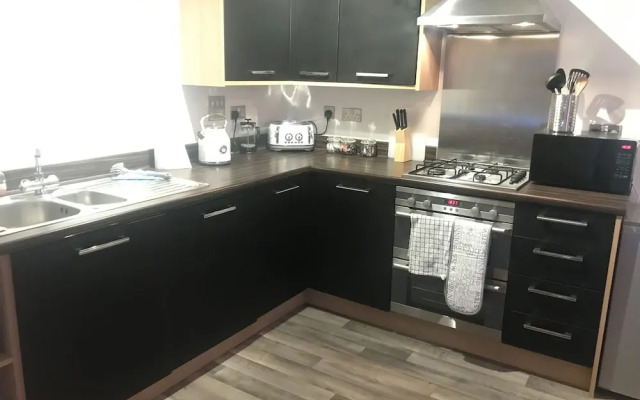 Stunning 2-bed Apartment in Newton Abbot