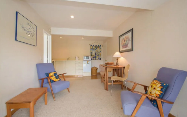 Libra Lake View Villa