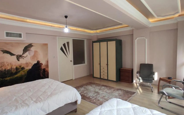 Cozy 1+1 and garden, in center of Kadıköy-İstanbul