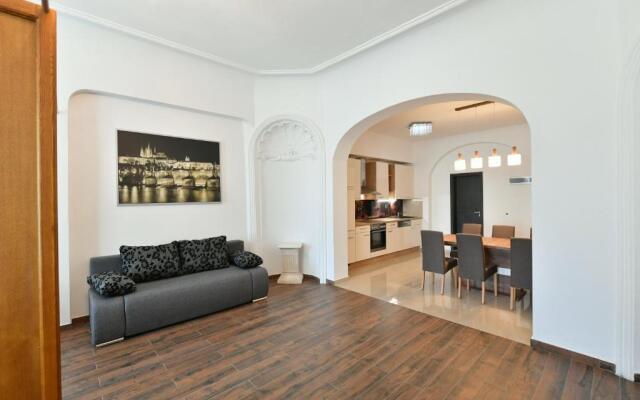 Apartmány Na Náměstí 85