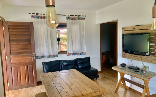 Charme e Aconchego - Casa para 10 pessoas com 3 quartos