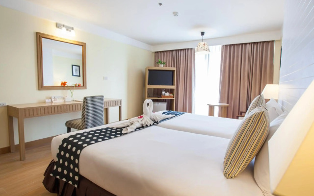 Paradise Hotel