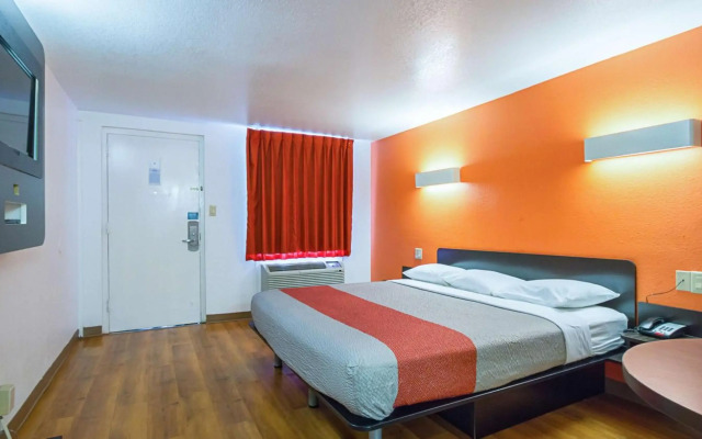 Motel 6 Round Rock, TX