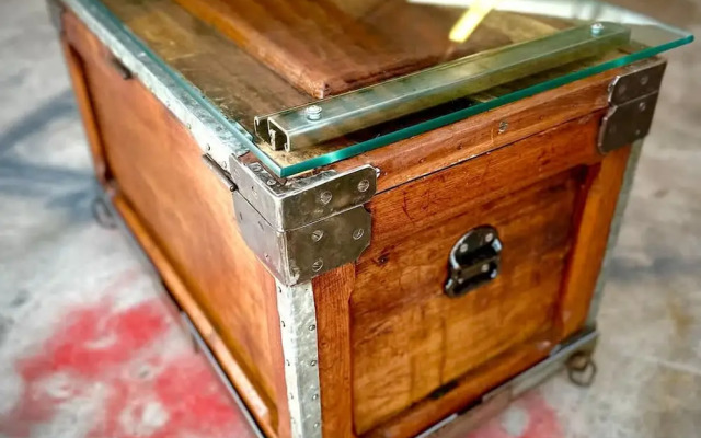 Franklin Fab Gallery House