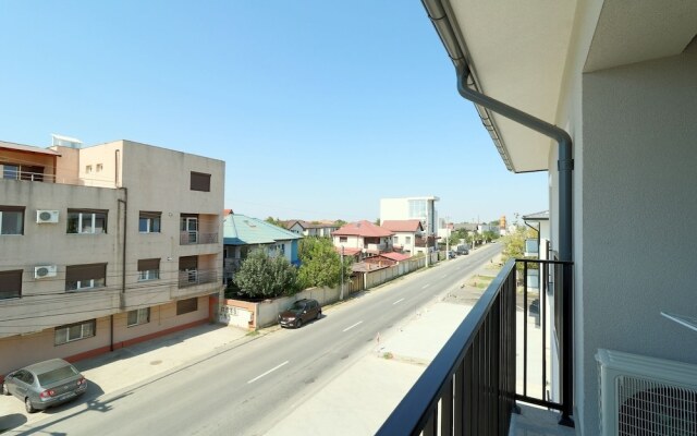 Bright Sunny Apartments
