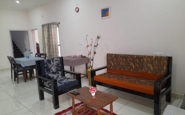 Snow Pine Holiday Home...Virajpet
